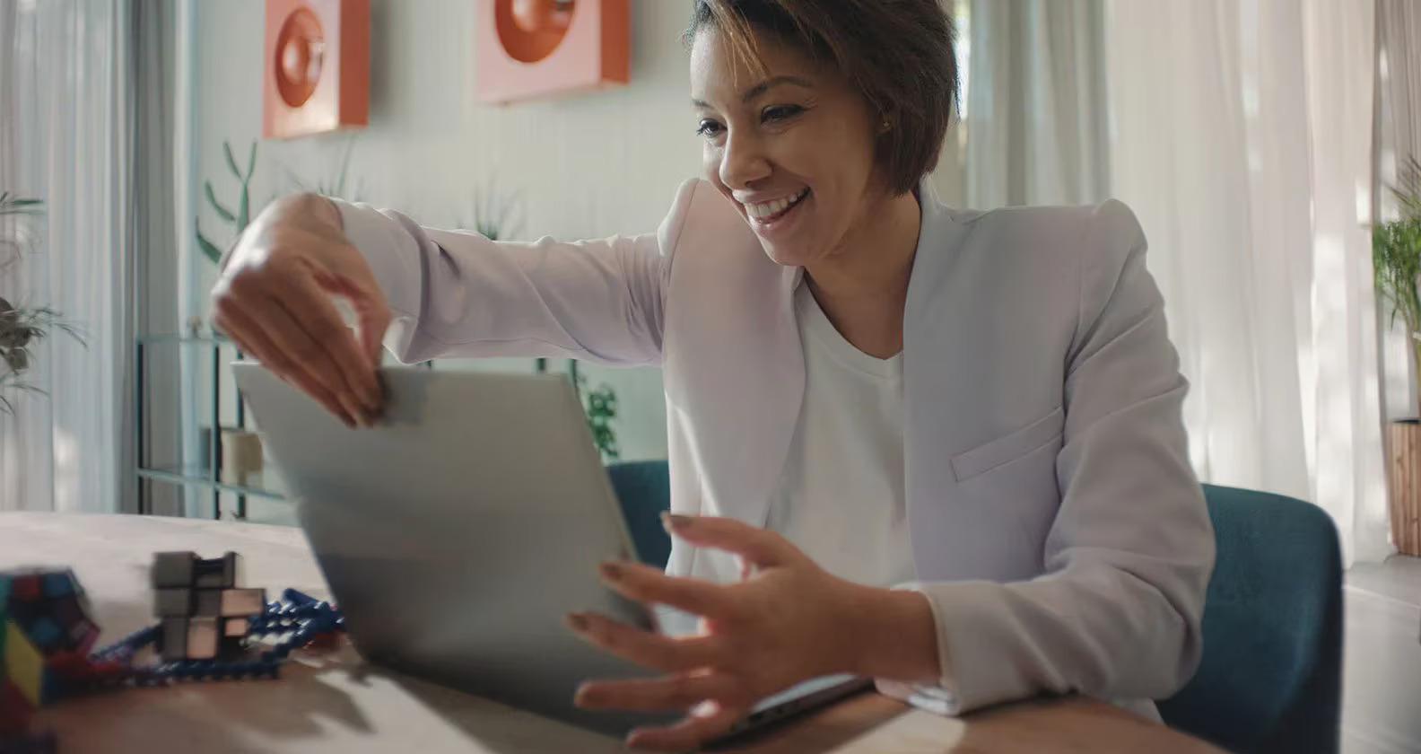 Lenovo Premium Care: Ghidul Tău Complet pentru O Asistență Fără Griji
