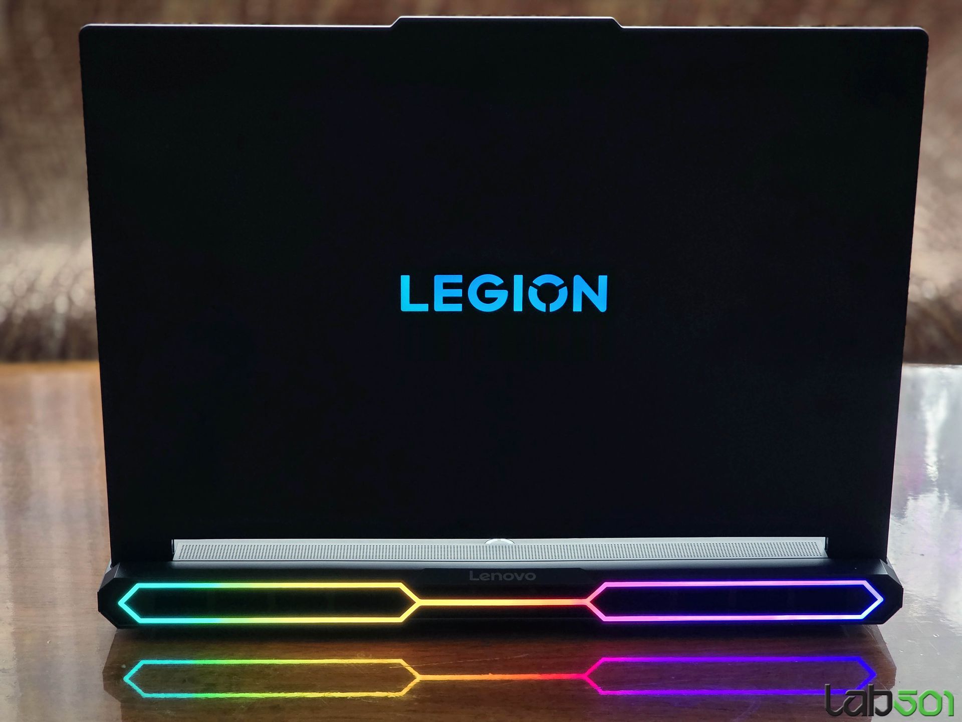 Racire la superlativ + Legion Power Profiles = 5 laptop-uri intr-unul singur
