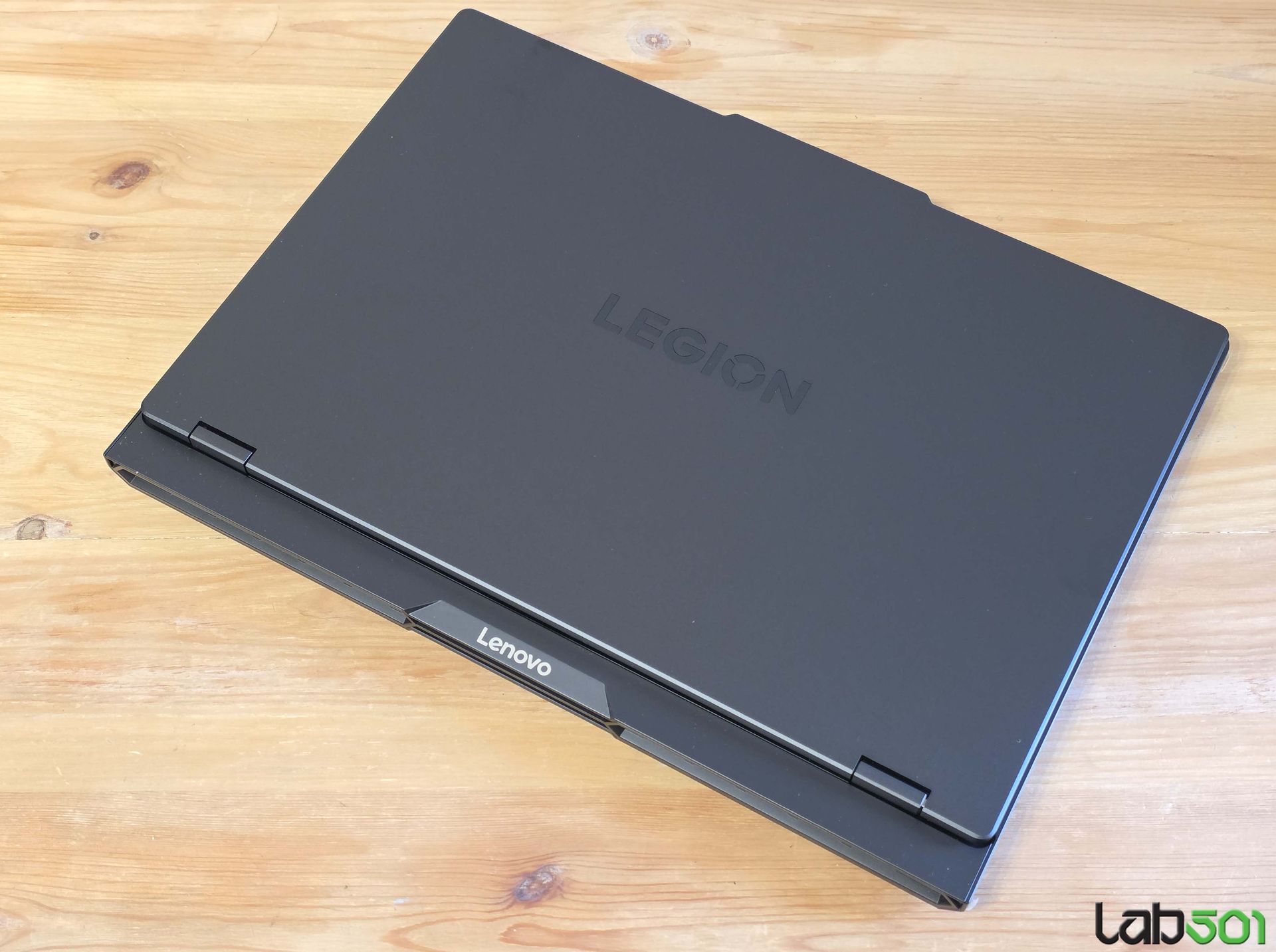 Review Lenovo Legion Pro 5 16IAX10H